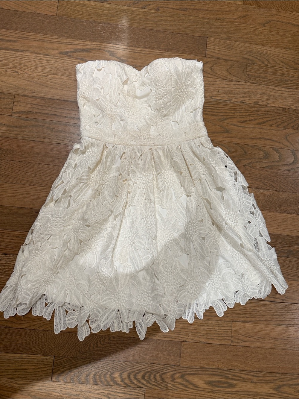 Strapless White Lace Party Dress
